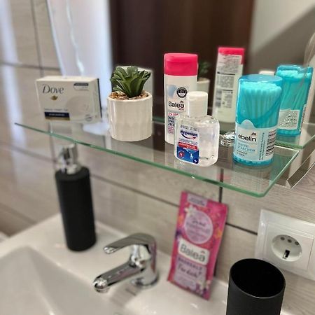 Apartament In Regim Hotelier King Mediaş Zewnętrze zdjęcie